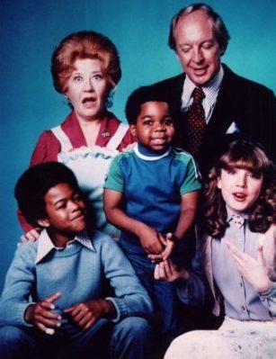  Diff'rent Strokes! Une comédie touchante sur les défis de la famille recomposée dans les années 70.