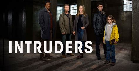  Intruders, la série qui explore les mystères de la renaissance et du surnaturel avec un casting éclatant